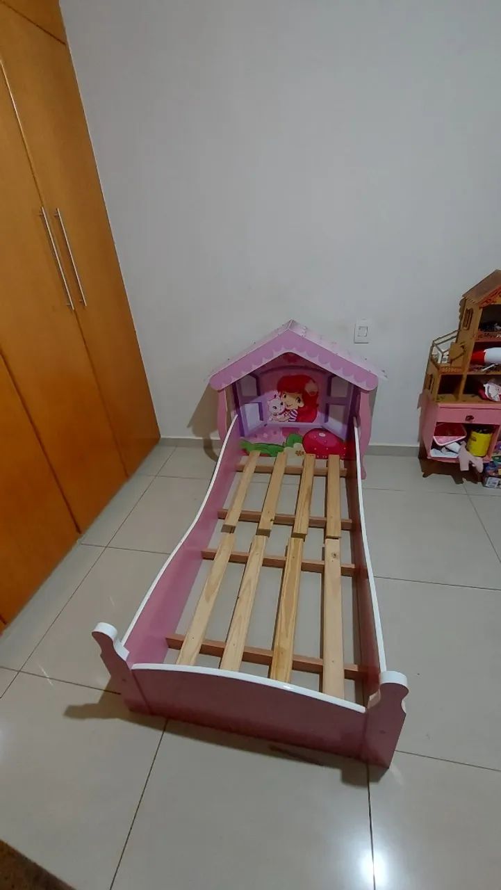 Strawberry Shortcake Kids Bed64317064122497120