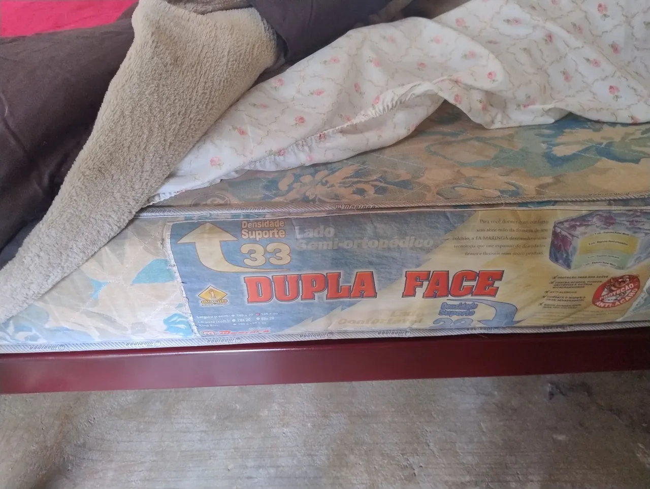 Colchão Casal Dupla Face Semi-ortopédico R$ 180,00