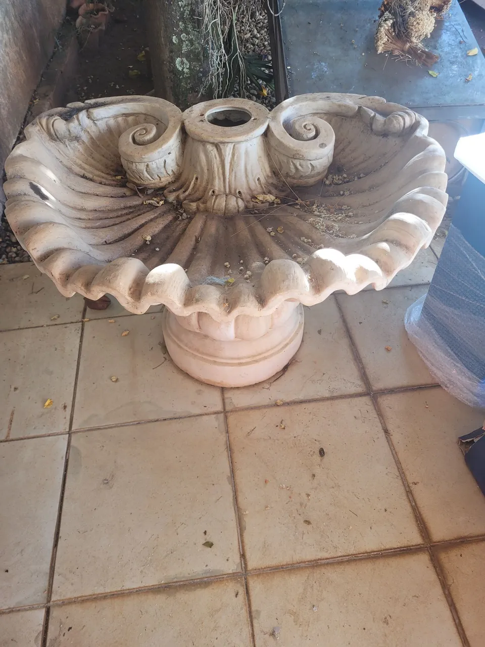 Fonte Ornamental de Jardim em Pedra