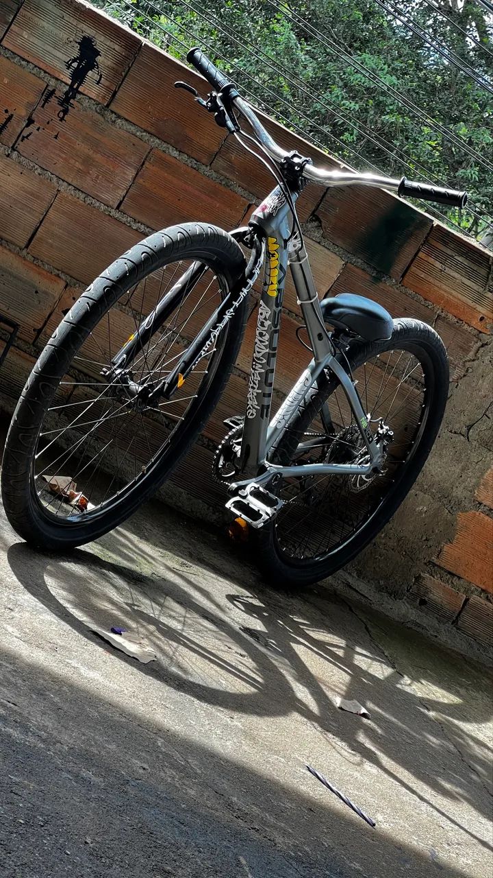 Nero 5 com pneu maxxis e mt200 - Foto 2