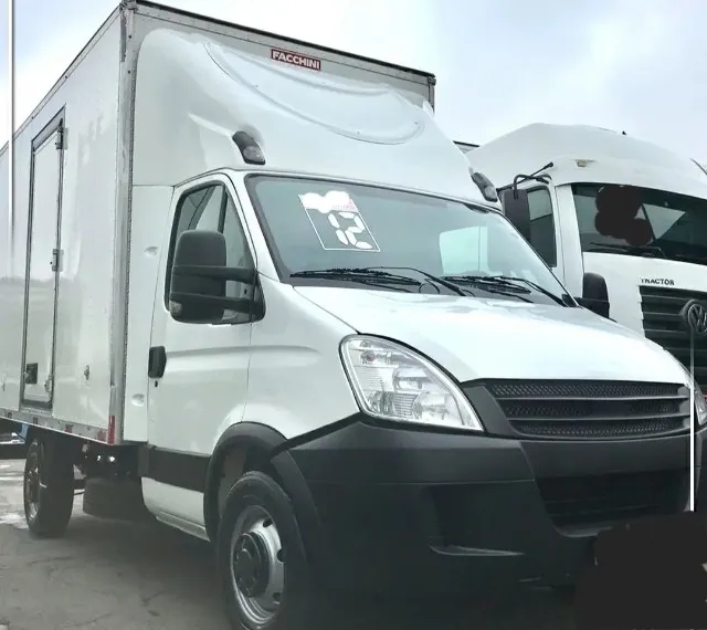 Iveco bau seco ano 2012