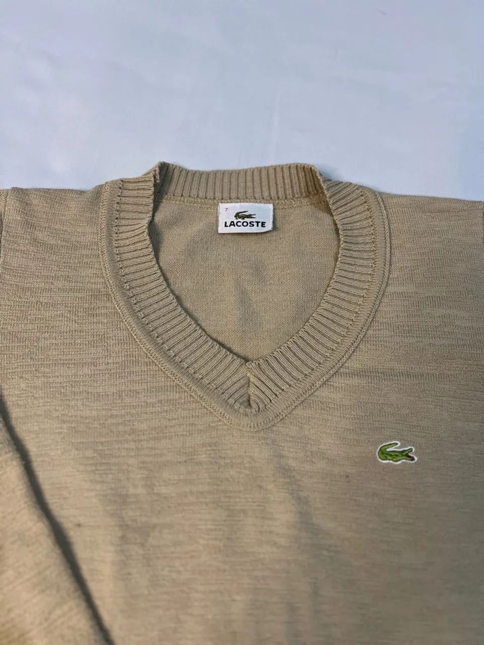suéter Lacoste bege