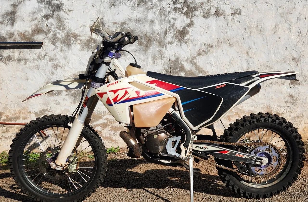 MXF - 250 2 tempos 