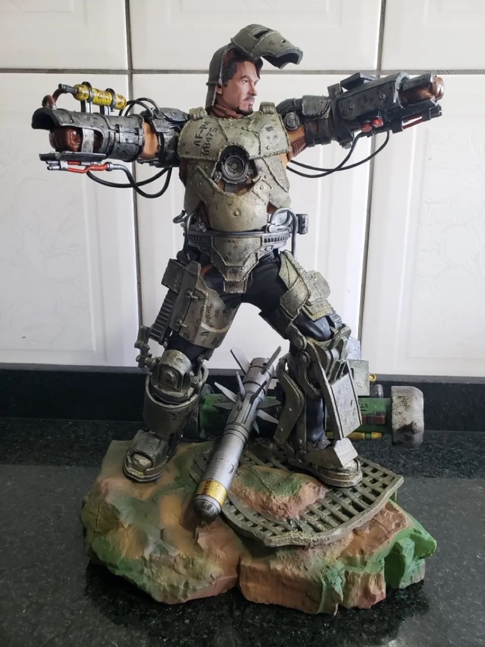 Action Figure Iron Man - Mark I - Colecionador