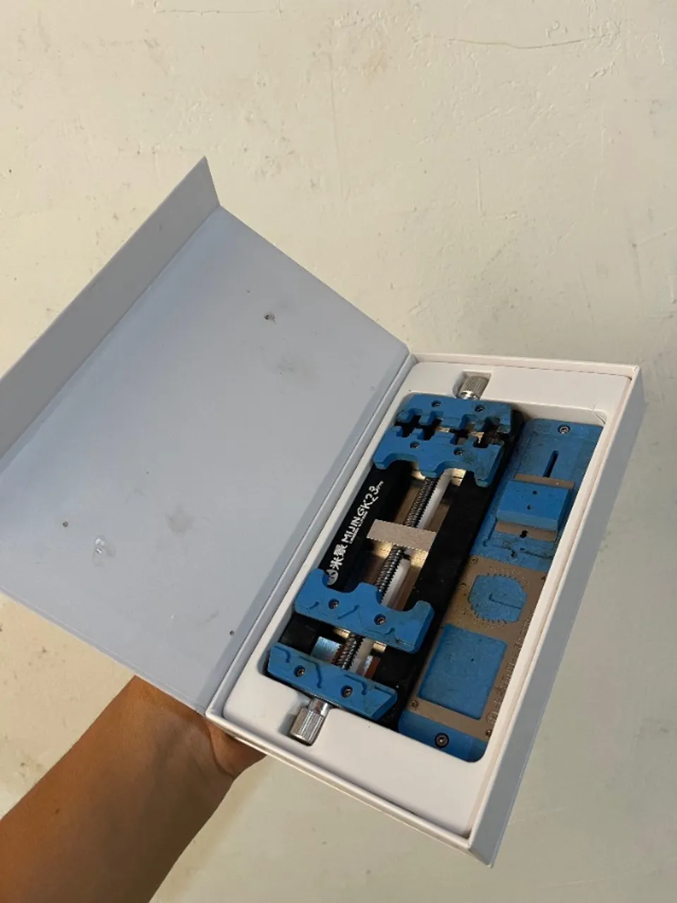 Ferramenta Universal de Reparo para Placas de Celular (Mi Jing) - Fixador Multifuncional