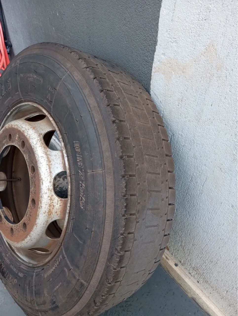 Roda de Caminhão Aro 22.5 em Ótimo Estado - Foto 5