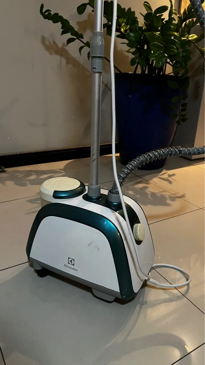 Vaporizador de Roupas Electrolux