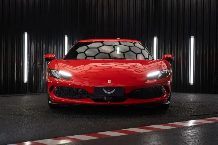 Ferrari 296 GTB (hibrido) 2024 - Foto 4