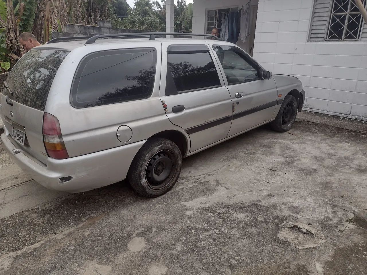 Ford Escort SW 1.6 8v 2001 Completa ( aceita trocas )