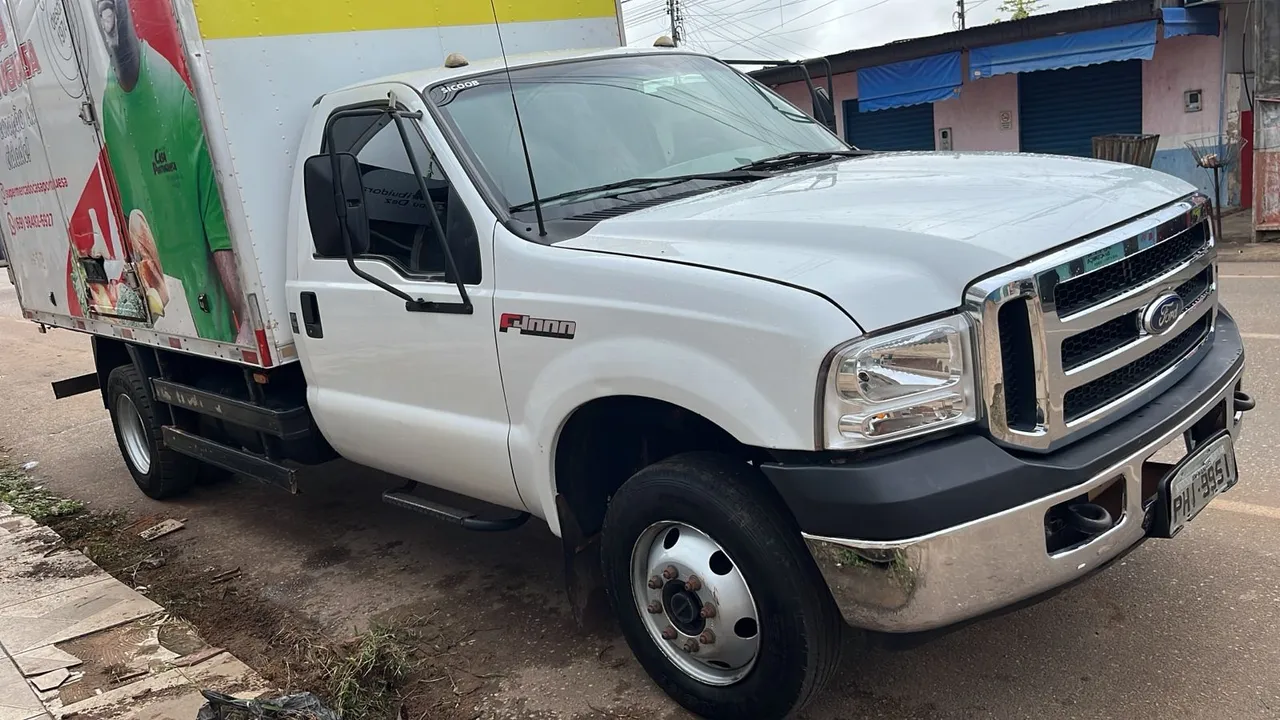 Ford F4000 Baú - Oportunidade!