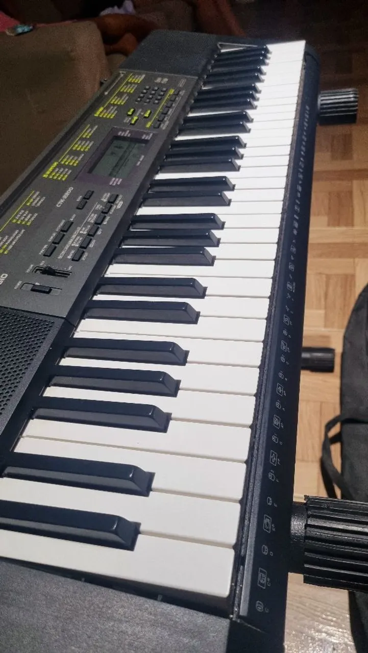 Teclado Casio CTK-2200
