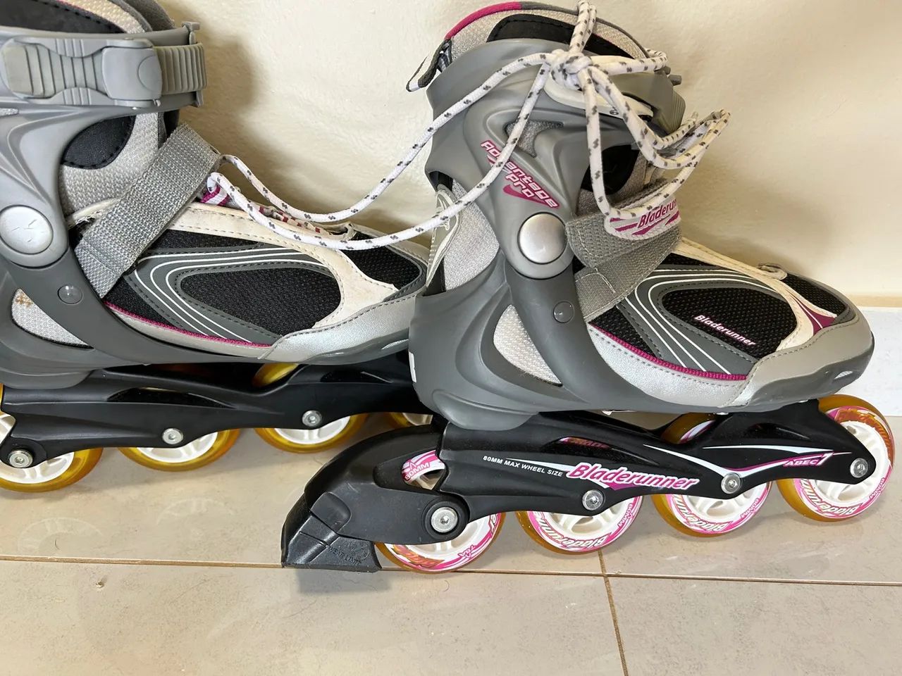 Patins Inline Rollerblade + Kit de Proteção - Foto 3