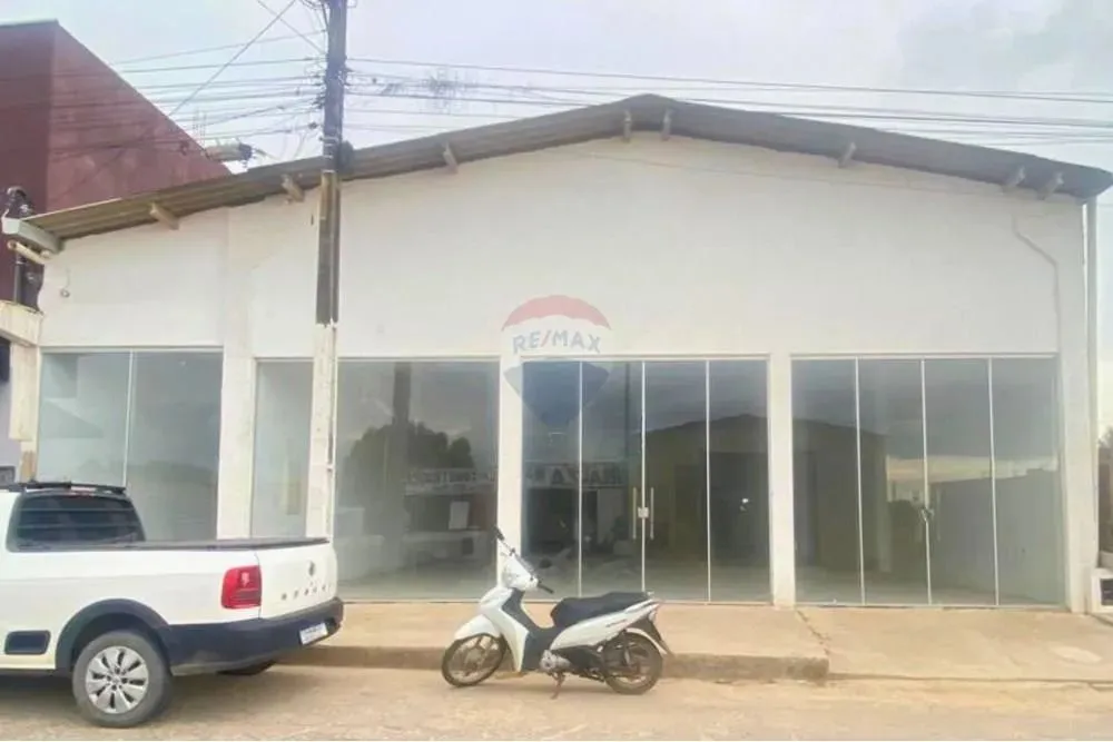 Ponto comercial para locação na Avenida Vinícius de Moraes