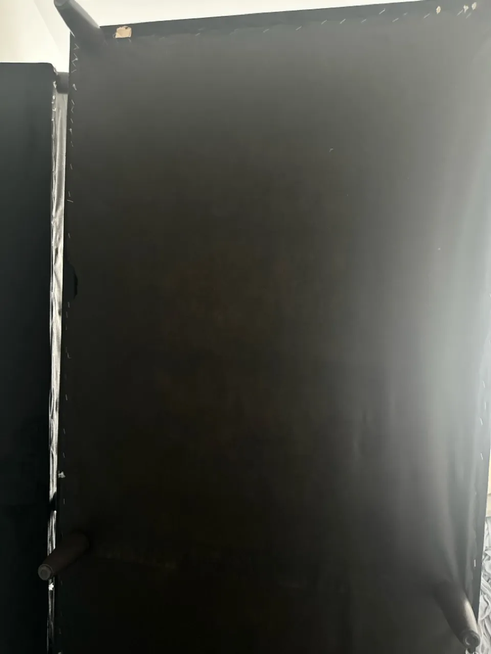 Base de Cama Estofada Preta