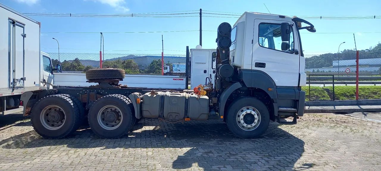 Cavalo mecânico Axor 3344  Ano 2022 Baixo Km - Foto 5