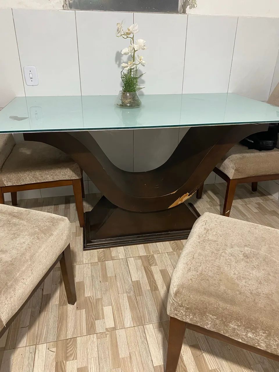Mesa de vidro com 4 cadeiras 64842834626177120