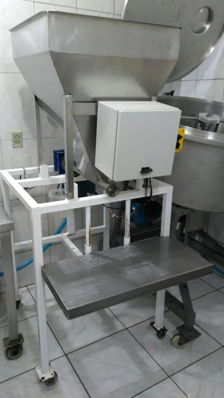 Máquina Envasadora Dosadora Inox Semi-Automática para Pastosos | 140L | Com Rosca Sem Fim