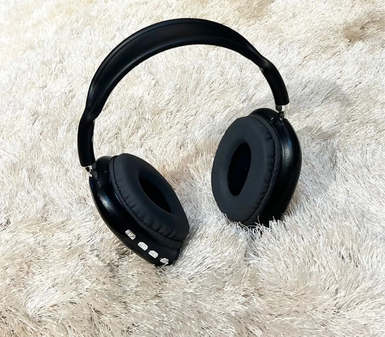 Fone de Ouvido Bluetooth P9 Sem Fio - Ergonômico | Cor Preta