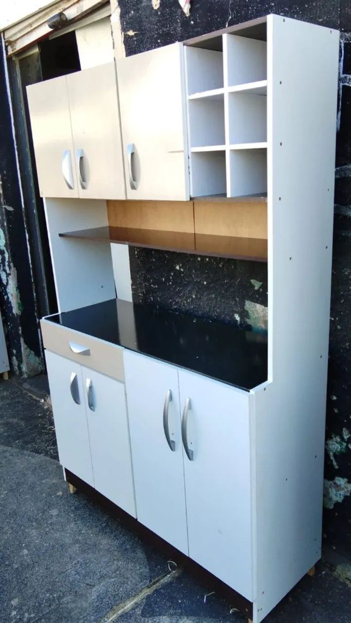 Vendo e entrego armário de cozinha. 