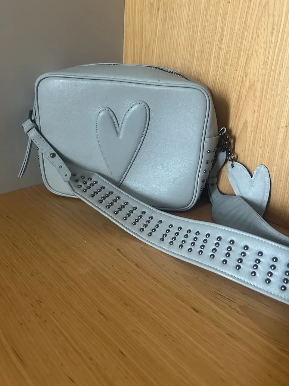 Bolsa 100% couro marca Twenty for seven 