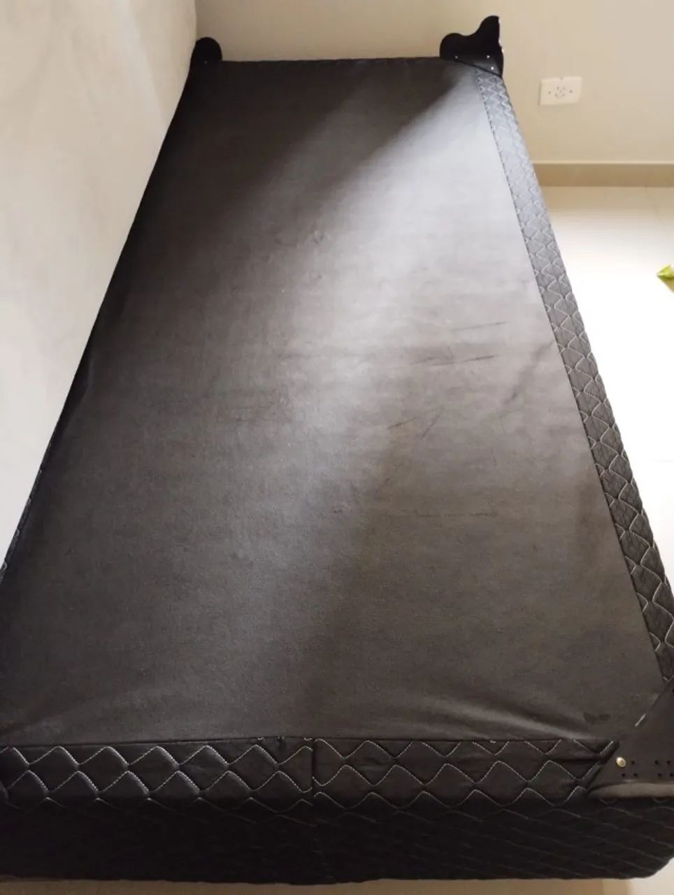 Cama box de solteiro com colchão de solteiro 