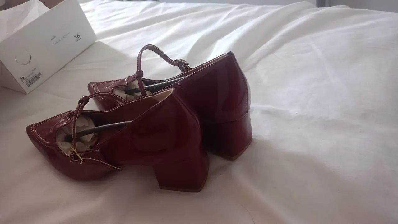 Sapatos novíssimo,nunca usado - Foto 3