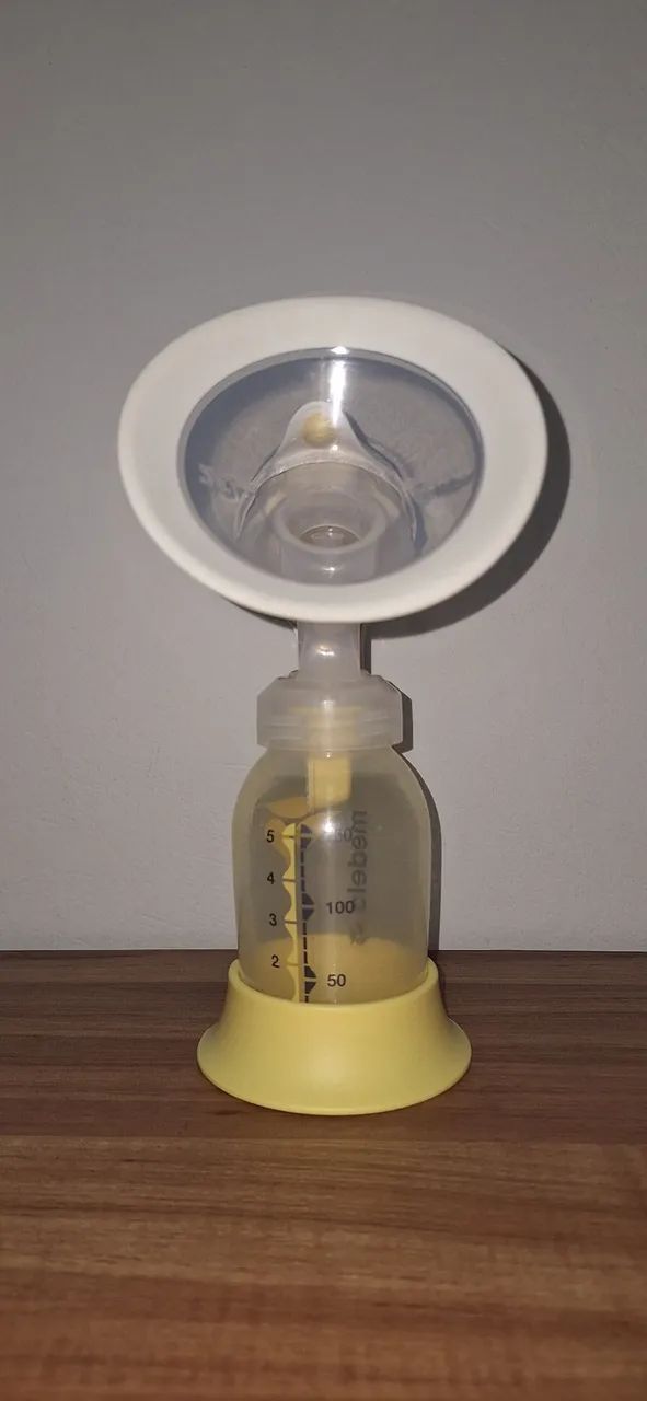 Vende-se - Bomba Extratora de Leite Manual Medela Harmony - Foto 3