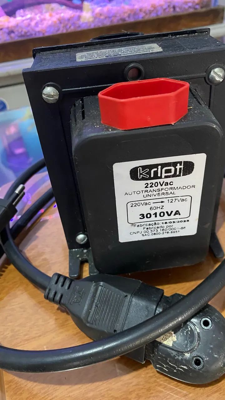 transformador universal da marca Kript com capacidade de 3010VA. - Foto 2