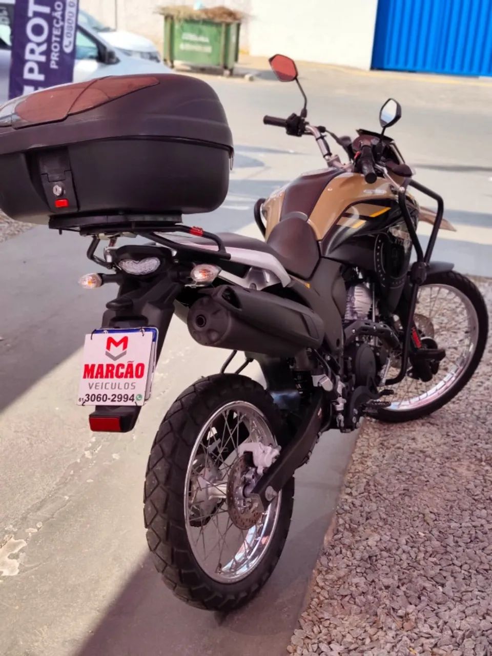 XTZ 250 LANDER - Foto 4