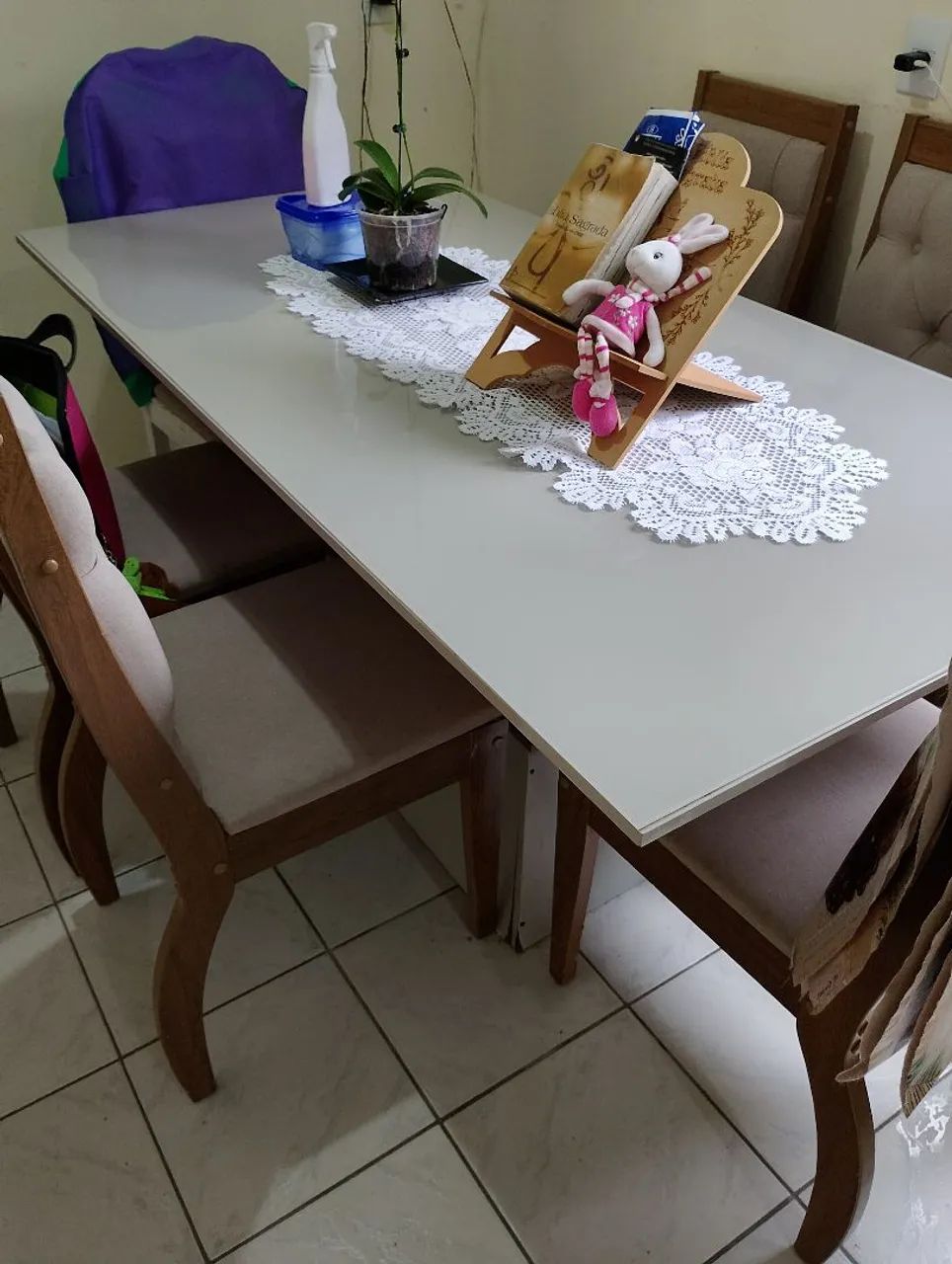 Mesa de madeira tampo de vidro 