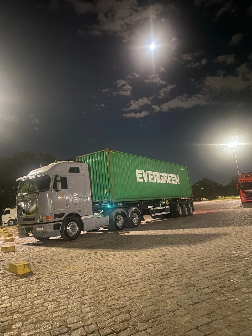 Internacional 6x4 - Foto 2