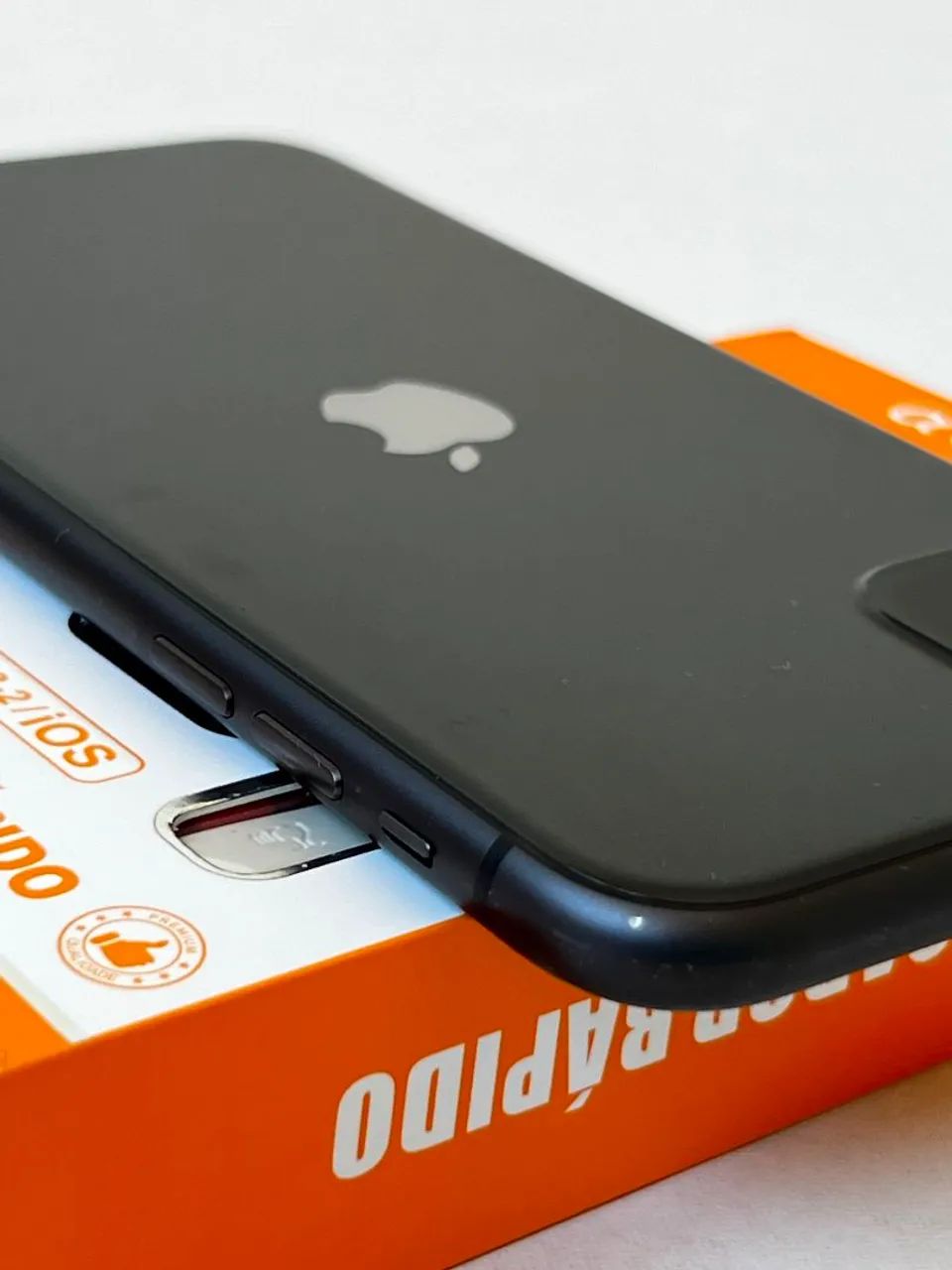 iPhone 11 - 64gb - Preto - Foto 2