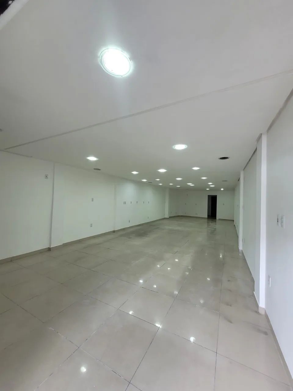 Alugo ponto comercial na JJ Seabra  - Foto 3