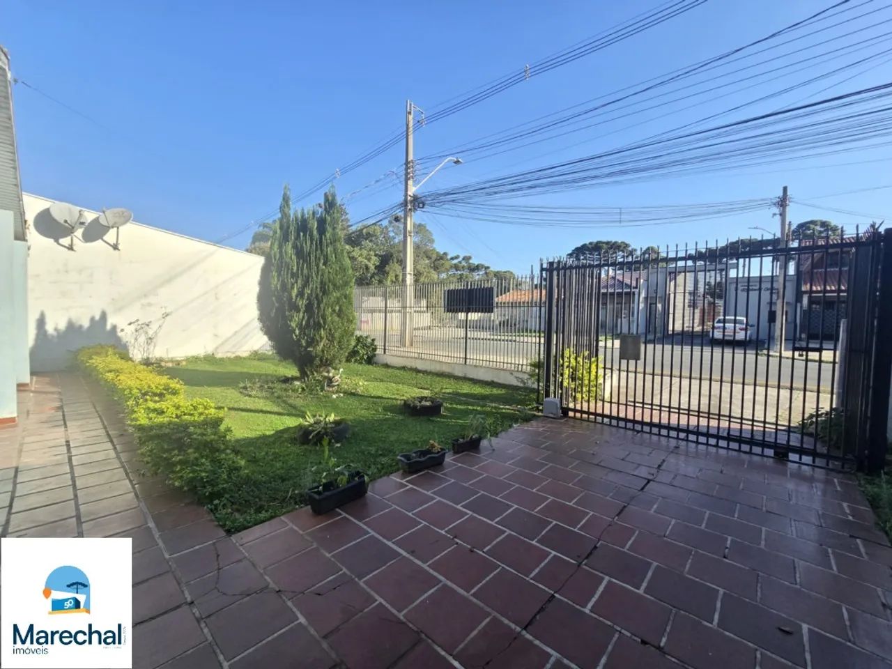 TERRENO COM 770m² | RESIDÊNCIA COM 180m² | 03 QUARTOS SENDO 01 SUÍTE | EDÍCULA COM CHURRAS - Foto 3