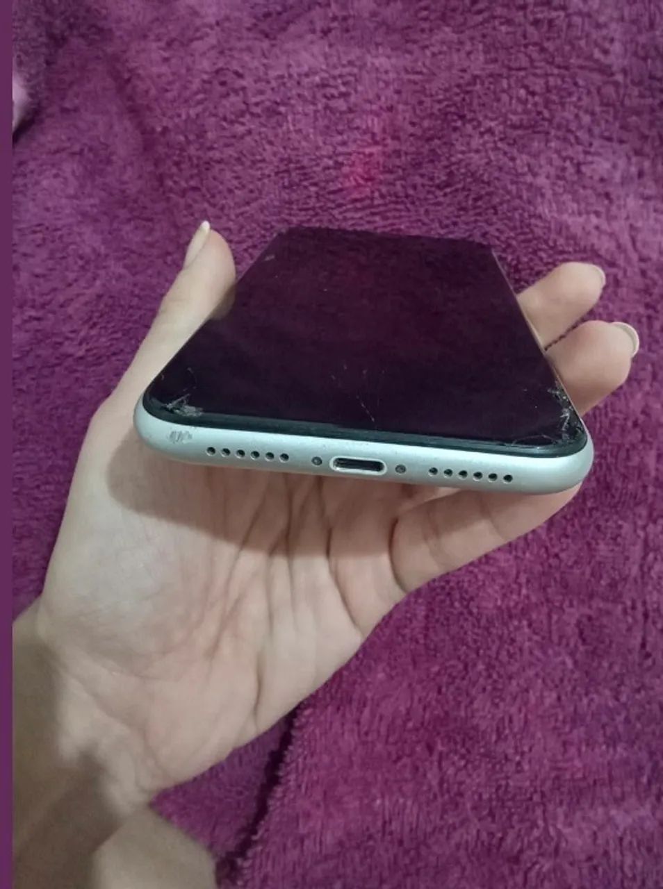 iPhone XR 128g Branco  - Foto 4
