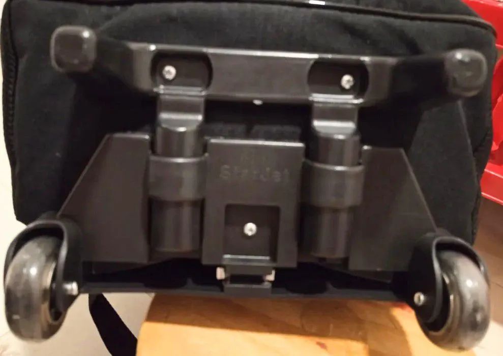 Mochila Executiva Nova com rodinhas e puxador  - Foto 5