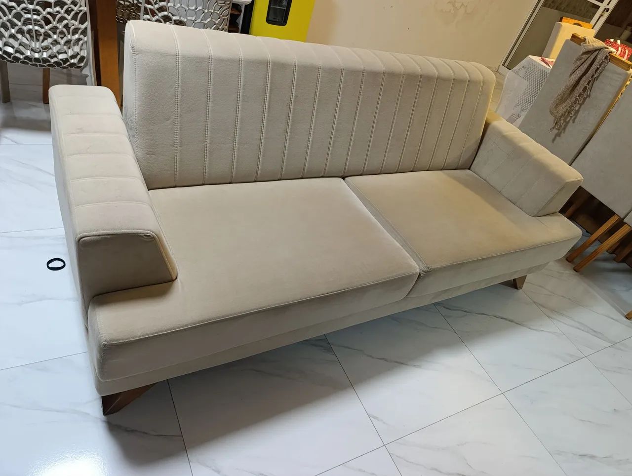 Sofá 3 lugares Semi-novo - 1 ano de uso  - Foto 2