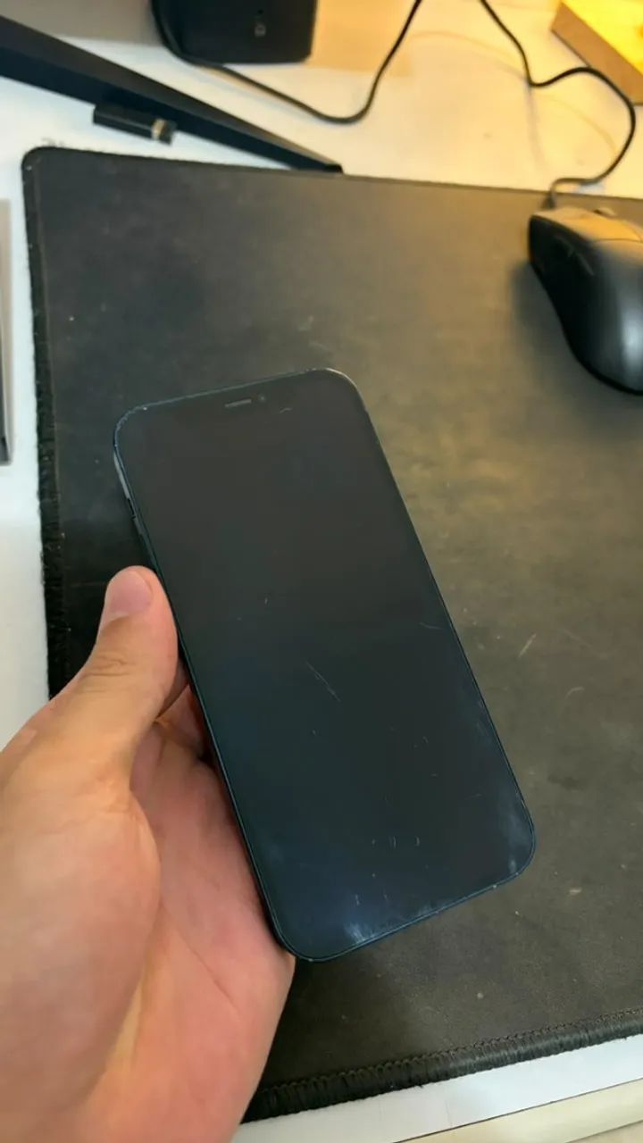 Iphone 12 - Preto - Foto 2