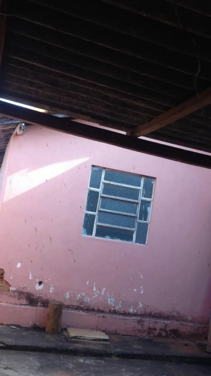 Vendo Casa com Barracão - Foto 2