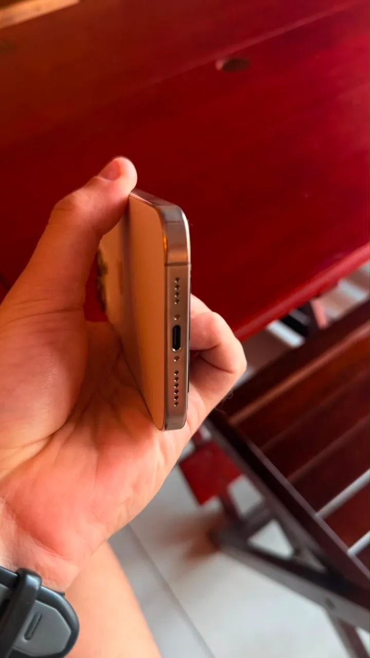Iphone 16 Pro Max  - Foto 4