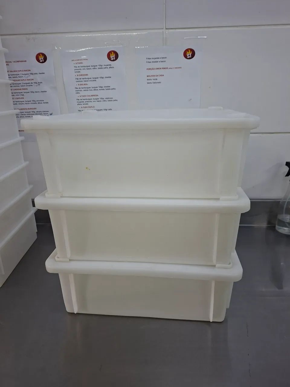 3 Caixas de plastico c tmpa 38L - Foto 4