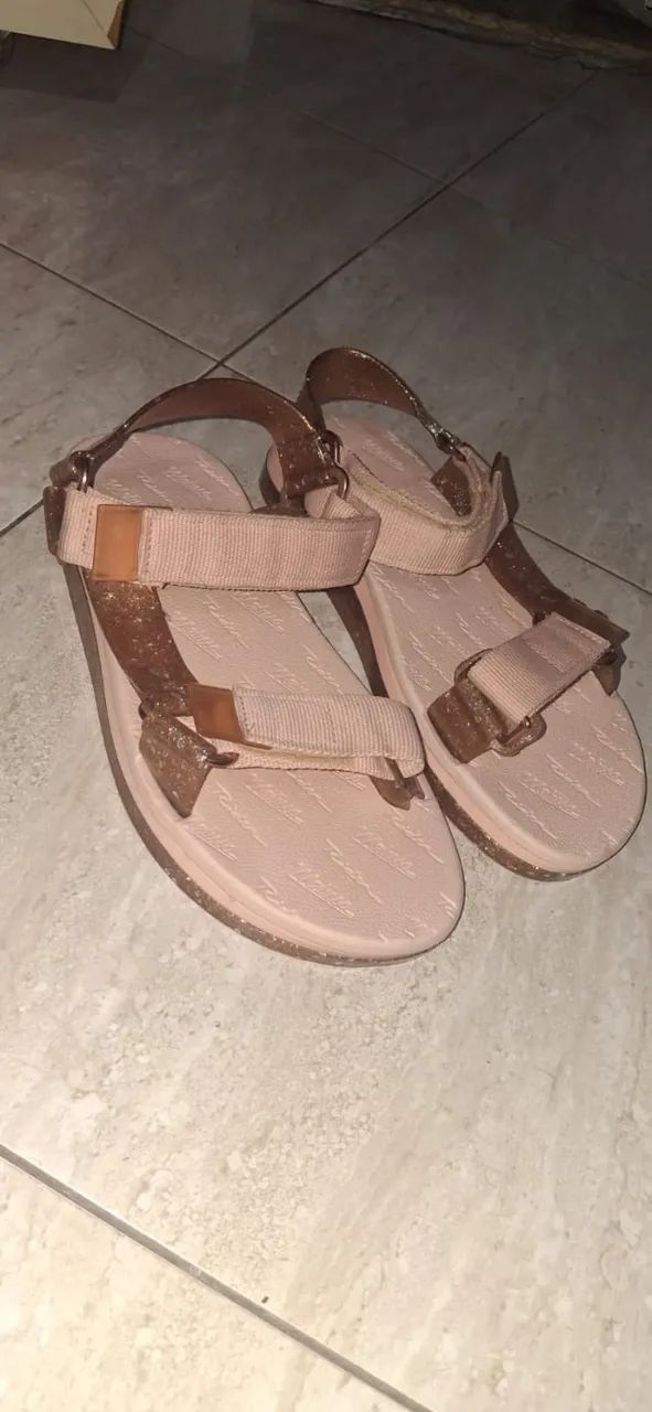 Papete Melissa