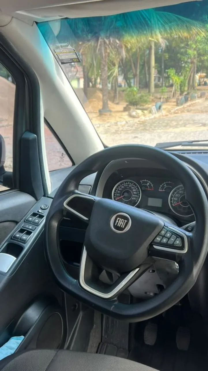 Fiat Idea Attractive 1.4 Fire Flex 8V 5P 2014 - Foto 2