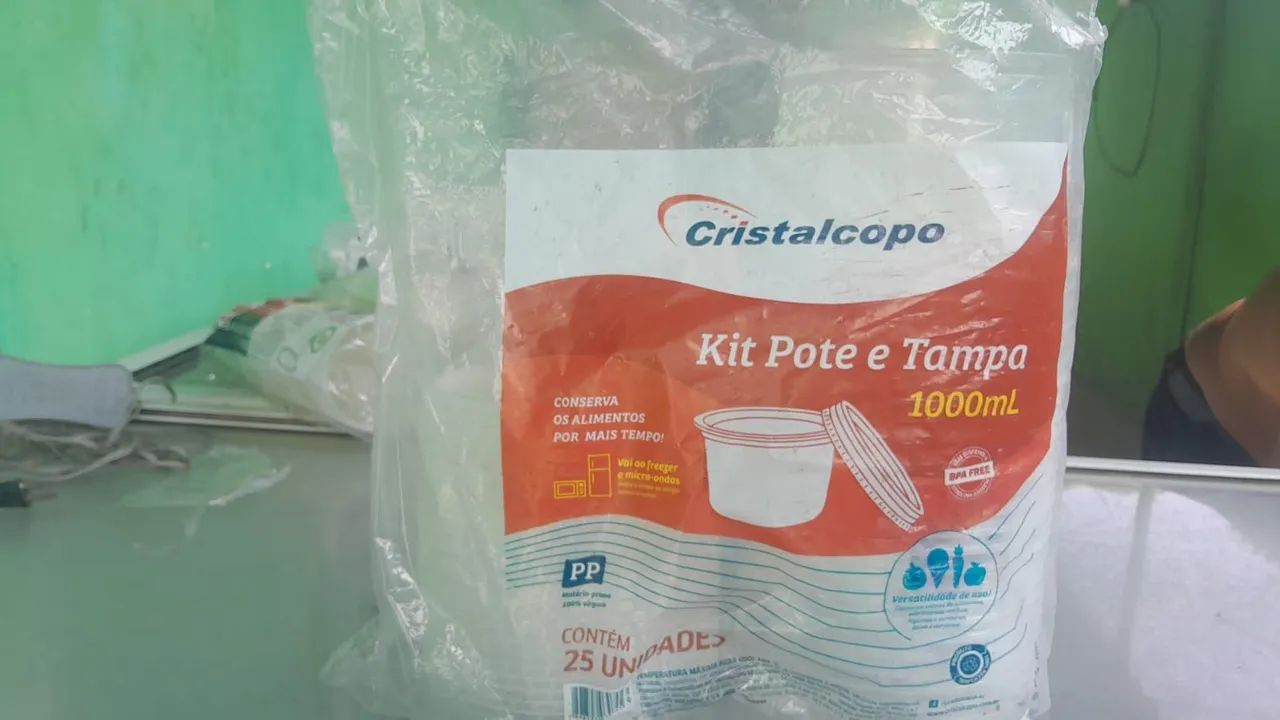 Copos descartáveis 
