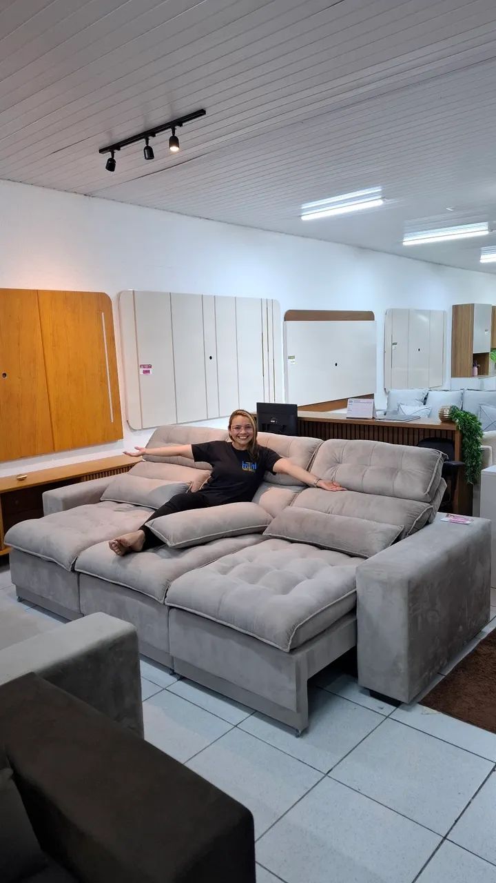 SOFA RETRATIL E RECLINÁVEL 2.85M
