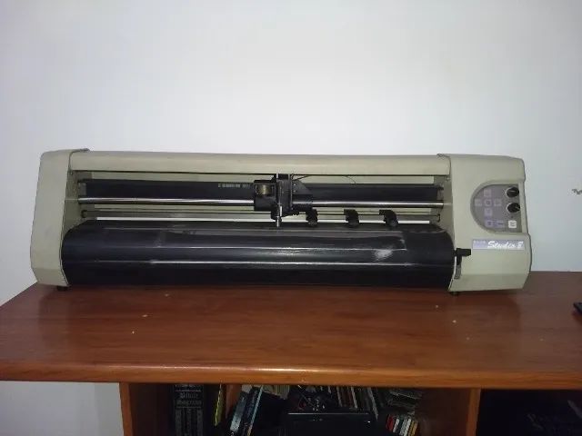 Plotter de Recorte (Adesivo) e Caneta- Ioline Studio 8 - 60cm. da década de 90