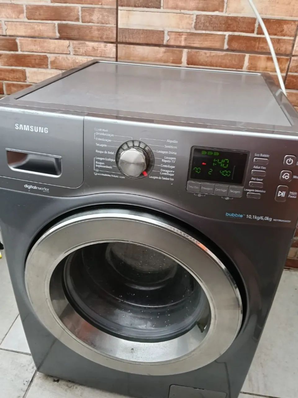 Máquina lava e seca