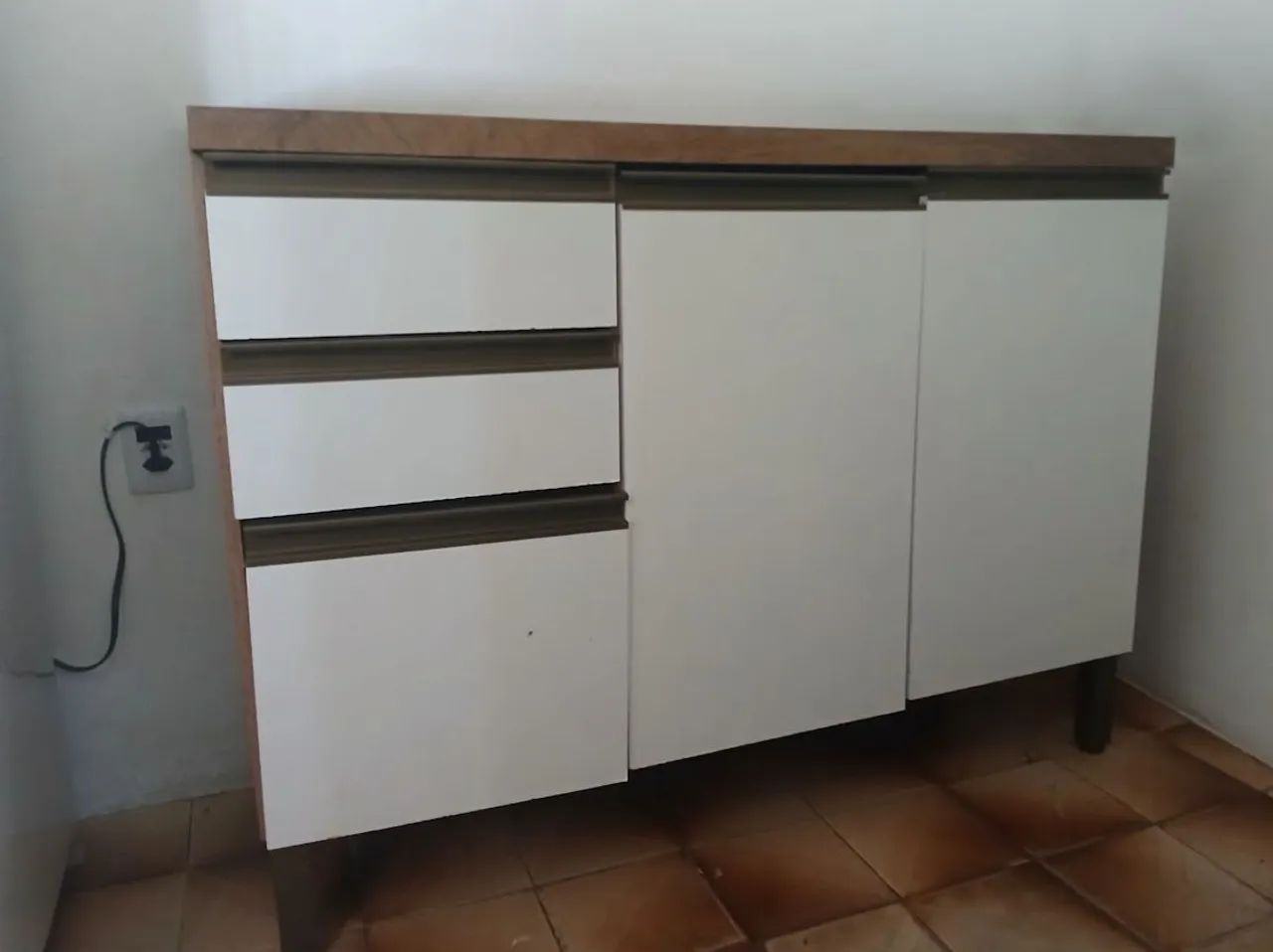 Balcão (armário de cozinha) $180