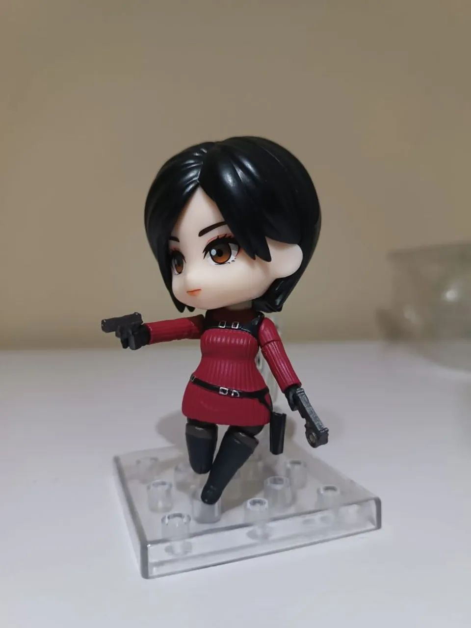 ADA WONG RESIDENT EVIL 4 (NENDOROID ACTION FIGURE) - Foto 4