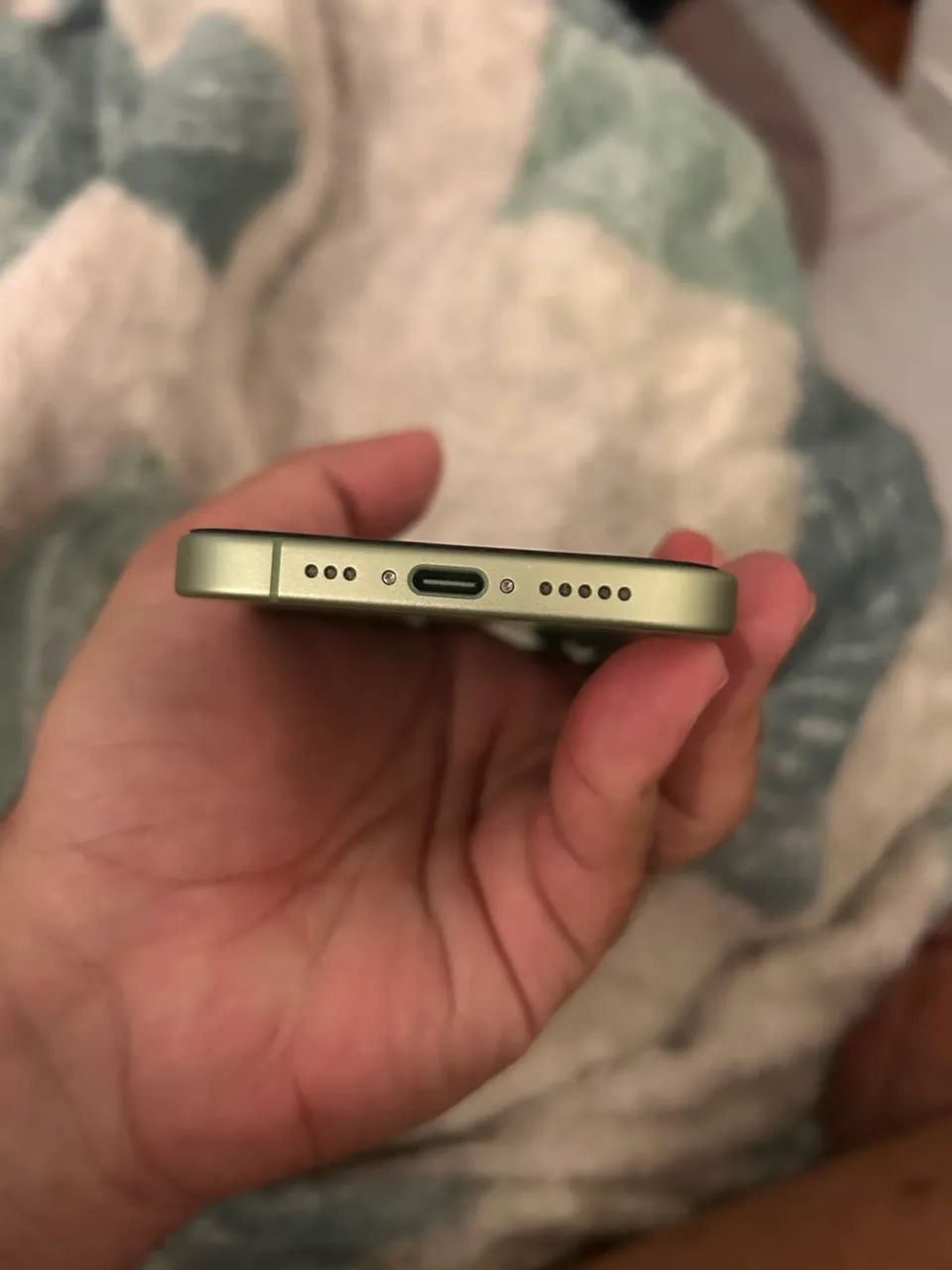 iPhone 17